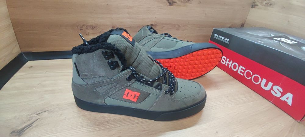 Зимни кецове DC 42 номер