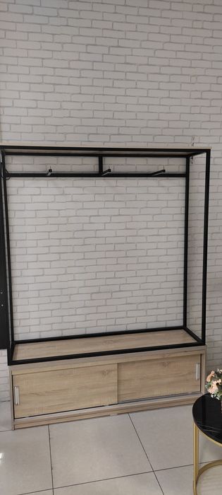 Мебел женский детский доконга 3та витрина пуфик и письменный стол