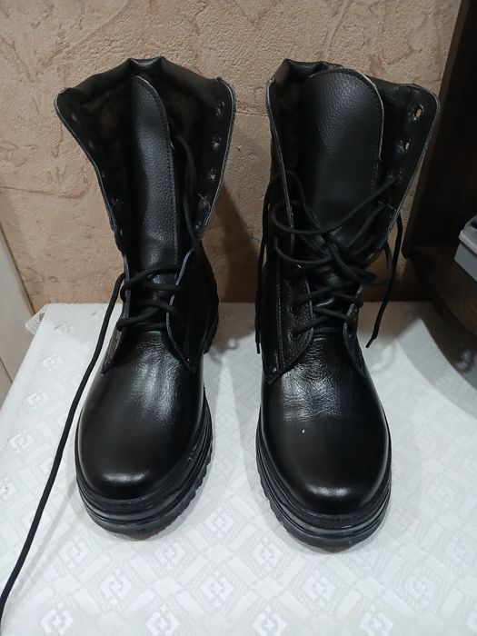 Продам зимние берцы