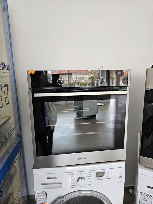 Фурна за вграждане с пара GORENJE