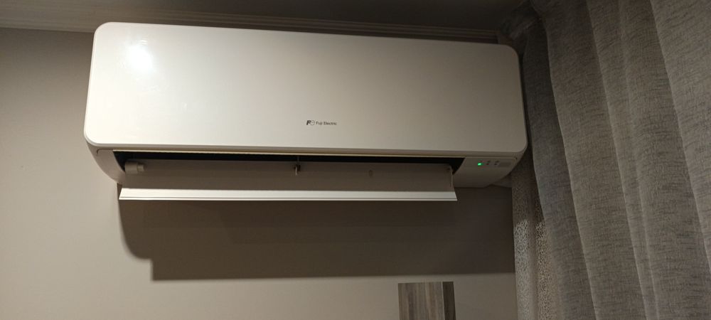 Климатик  12 ка Fuji Electric