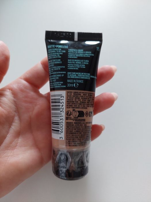 MAYBELLINE NEW YORK
Fit Me! Matte+Poreless
