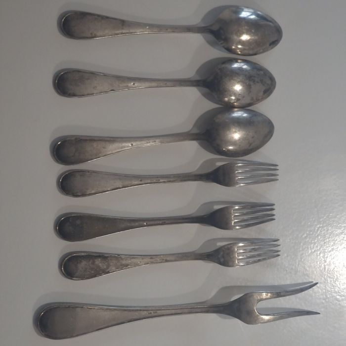 Set tacâmuri vintage din argint – model Art Nouveau