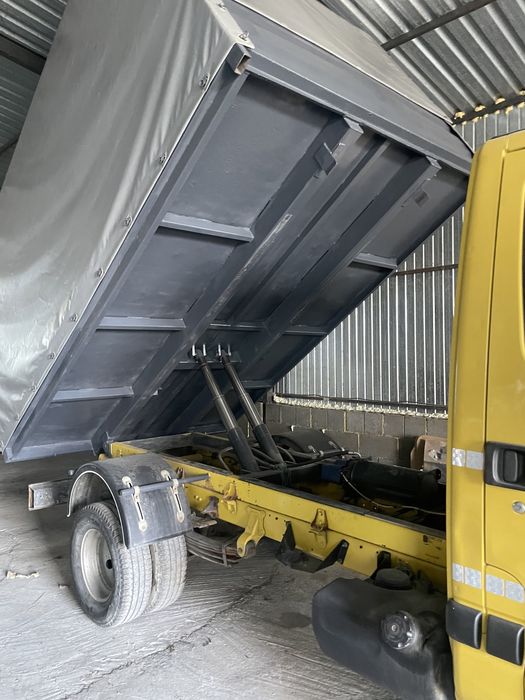 Renault Mascott basculabil 3.5 tone motor 3.0 d 160 cp