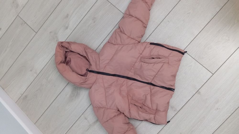 Зимняя куртка ZARA на девочку на 7-10 лет