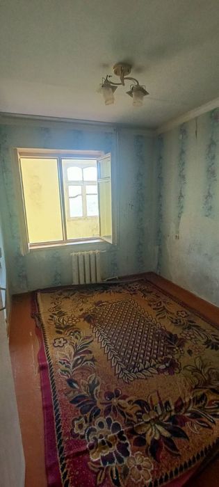 Sotiladi chilonzor 22 kvartal 2 xonali