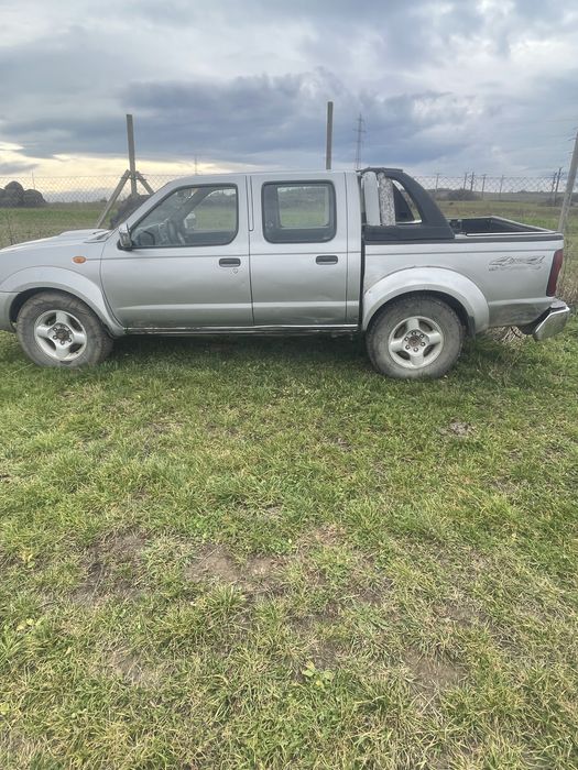 Vand nissan navara.