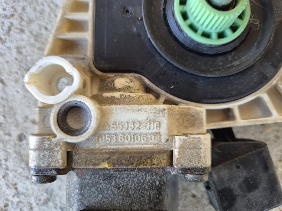 Motoras macara geam Mercedes CLA C Class A55382-110