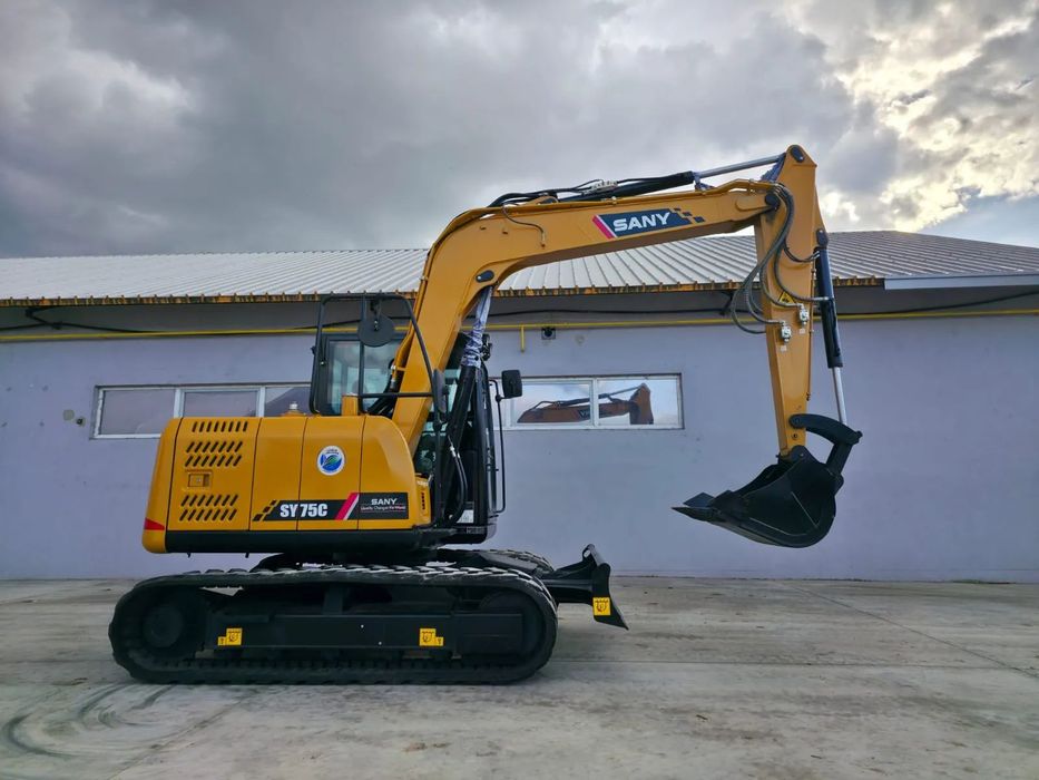 Sany SY75C Excavator mediu nou