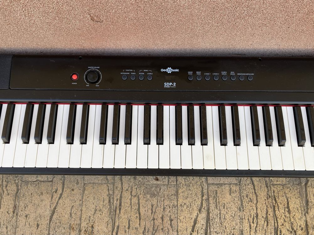 pian digital Gear4music SDP-2 STAGE PIANO