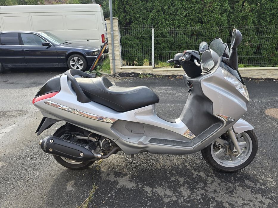 Piaggio x8 200cc
