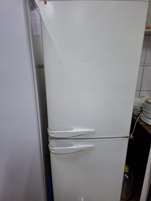 Продам Холодильник б/у