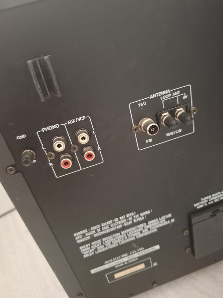 Sistem audio Akai cu boxe model AC-M393L echipament original