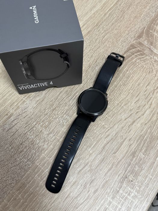 Smartwatch ceas inteligent Garmin VivoActive4