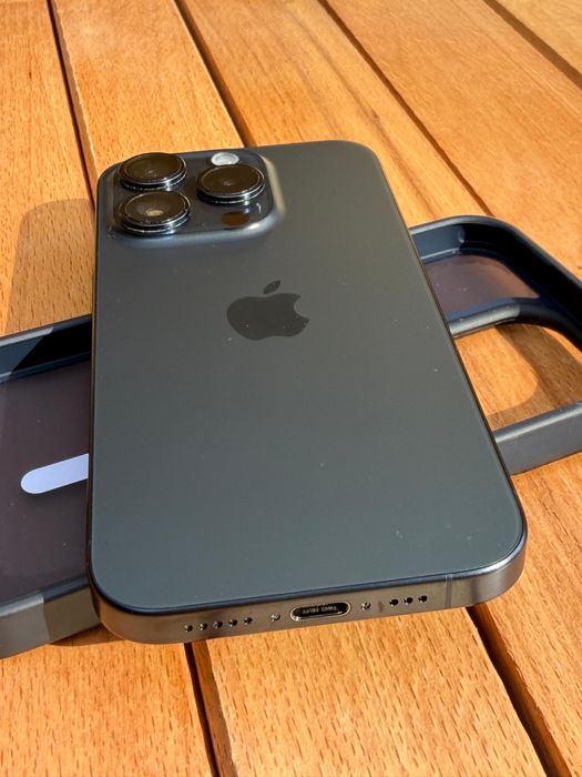 Iphone 15 pro 100% baterie