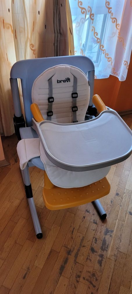 Детско столче за хранене Brevi