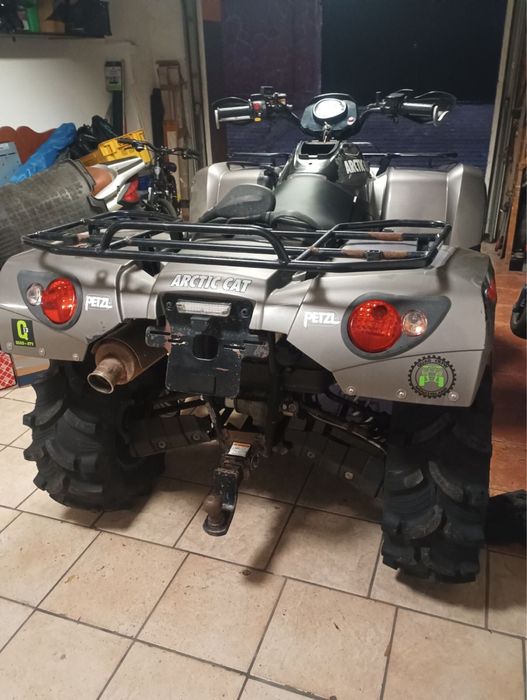 Arctic Cat 550 4x4 an fabricatie 2012
