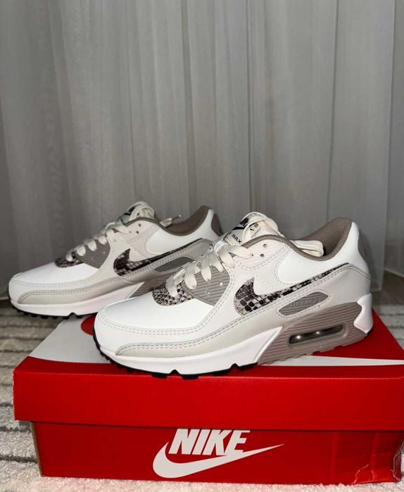 Кроссовки NIKE AIR MAX 90 AMD 2