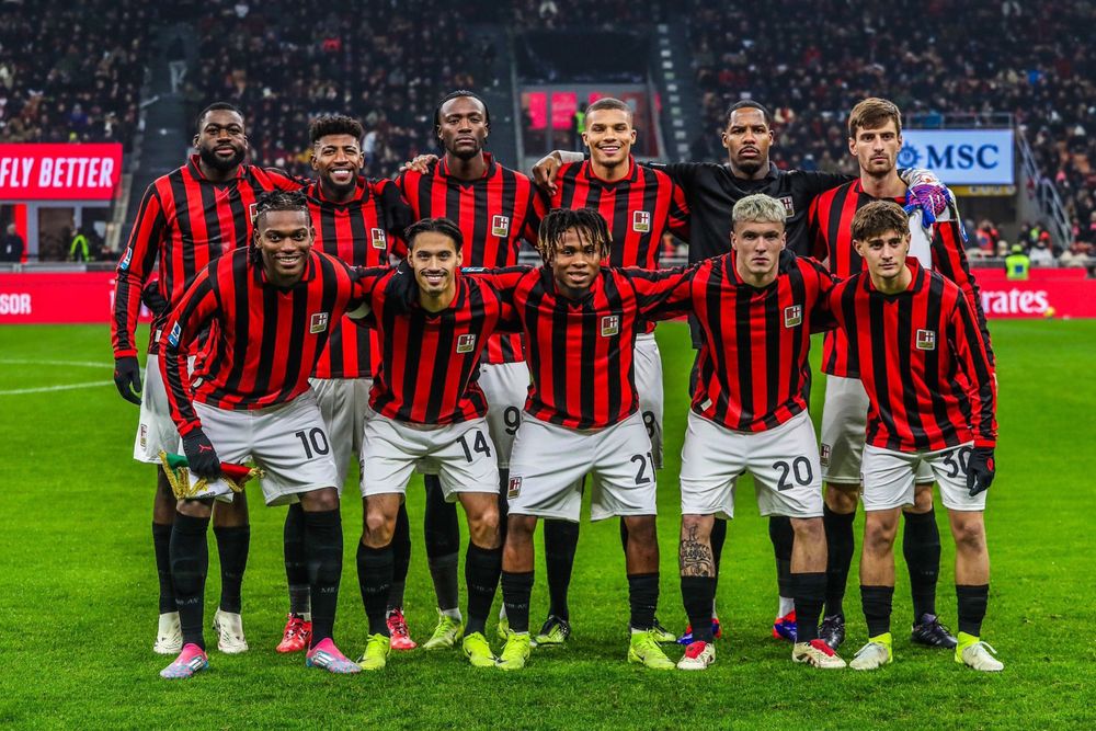 Тениска на Милан, 125 години, Player version AC Milan