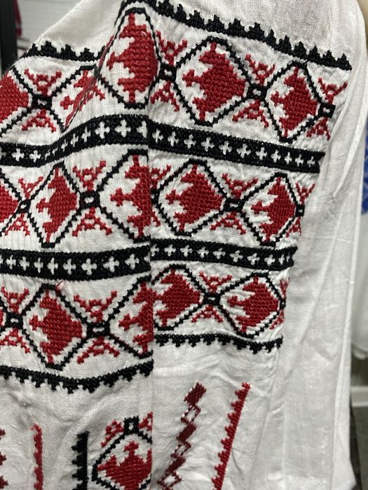 Vând Ie tradiționala