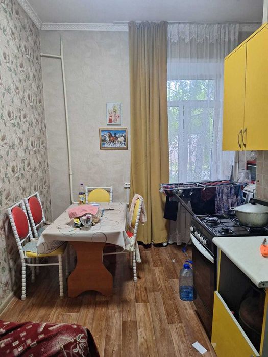 Продам 1 комнатную квартиру район Рабочего