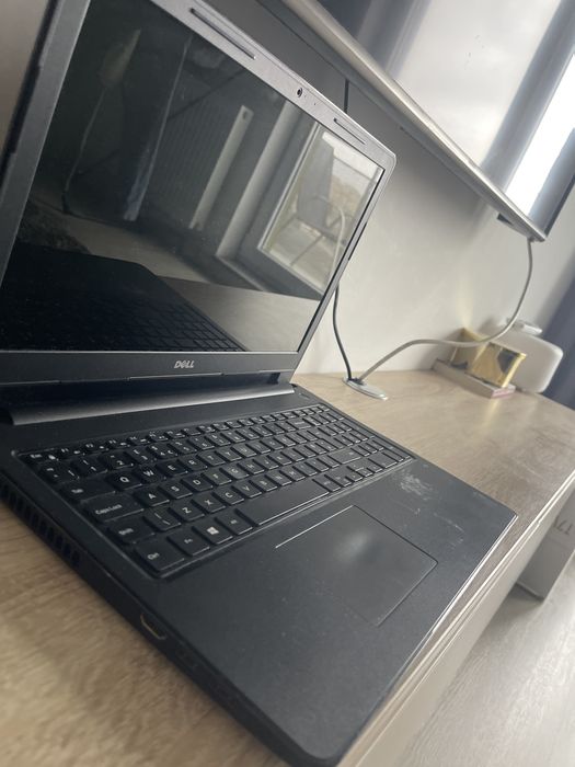 Laptop dell inspiron I7 7500u 12 GB Ram