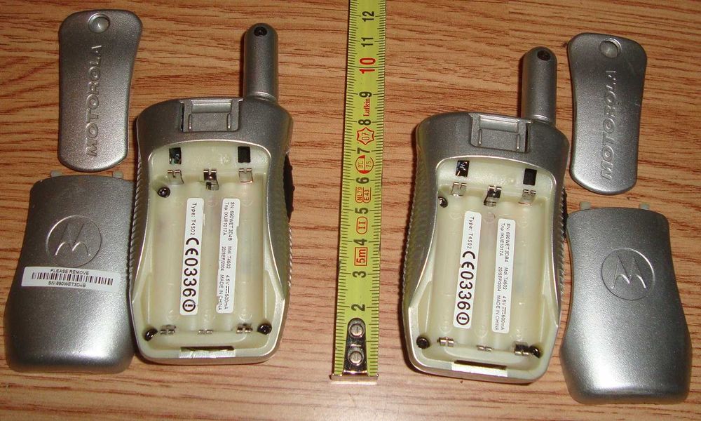 Walkie Talkie Retvis RT-602 si Motorola T4502