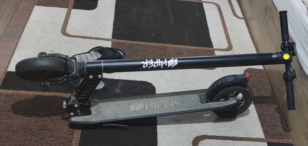 электросамокат Hiper Stark DX650 — мощный, складной,