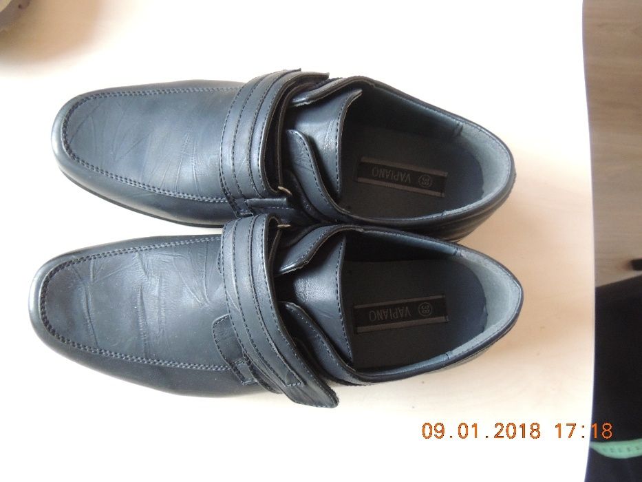 Pantofi noi, negri, marimea 38, interior 24 cm