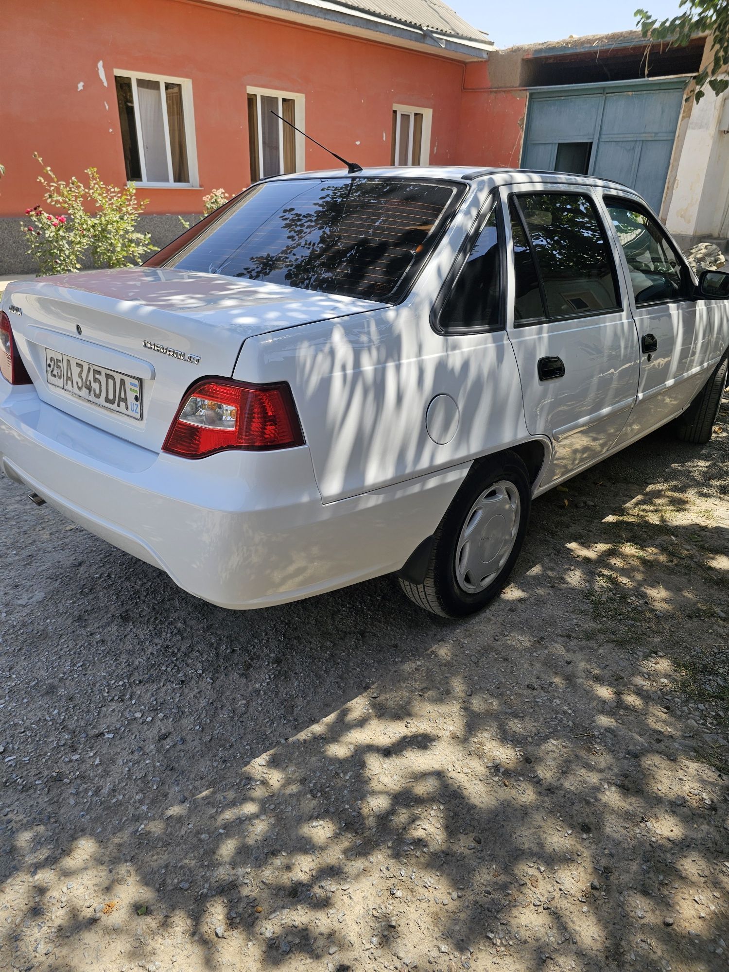 Nixia2 sotiladi super kansaner