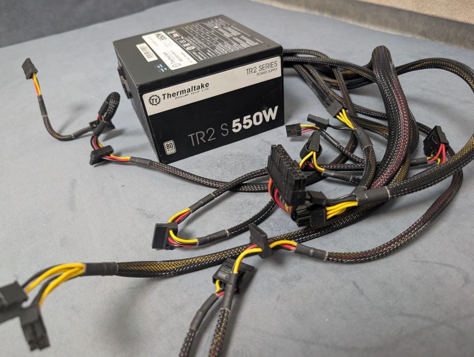 Thermaltake 550w 80+