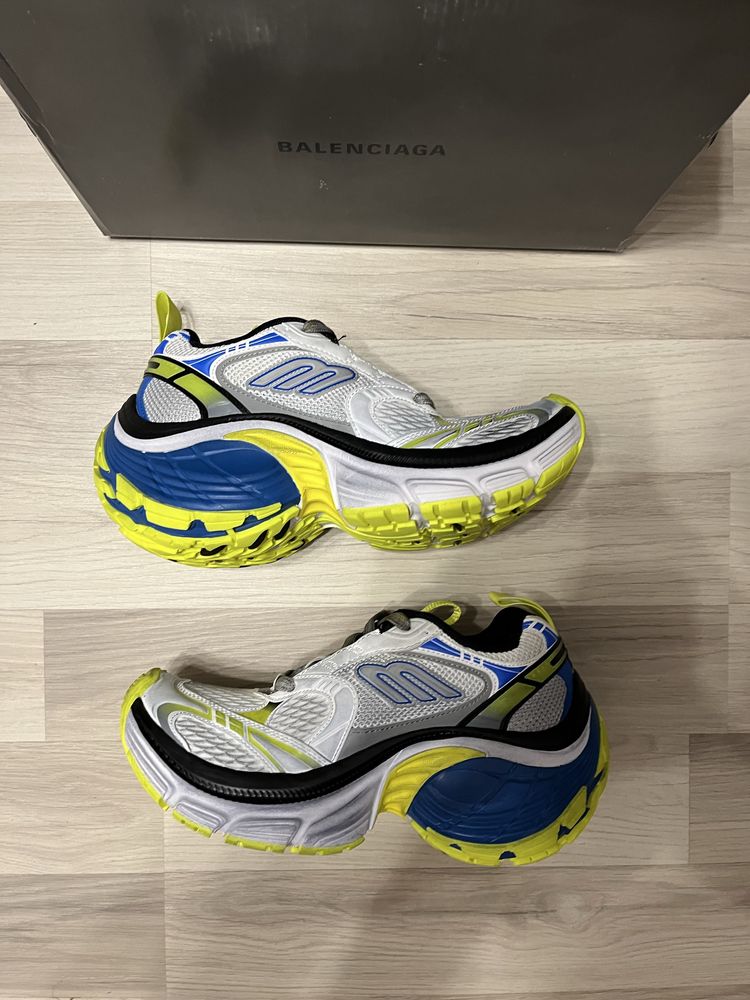 Balenciaga 10XL Alb si Galben