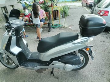 Kymco People 250