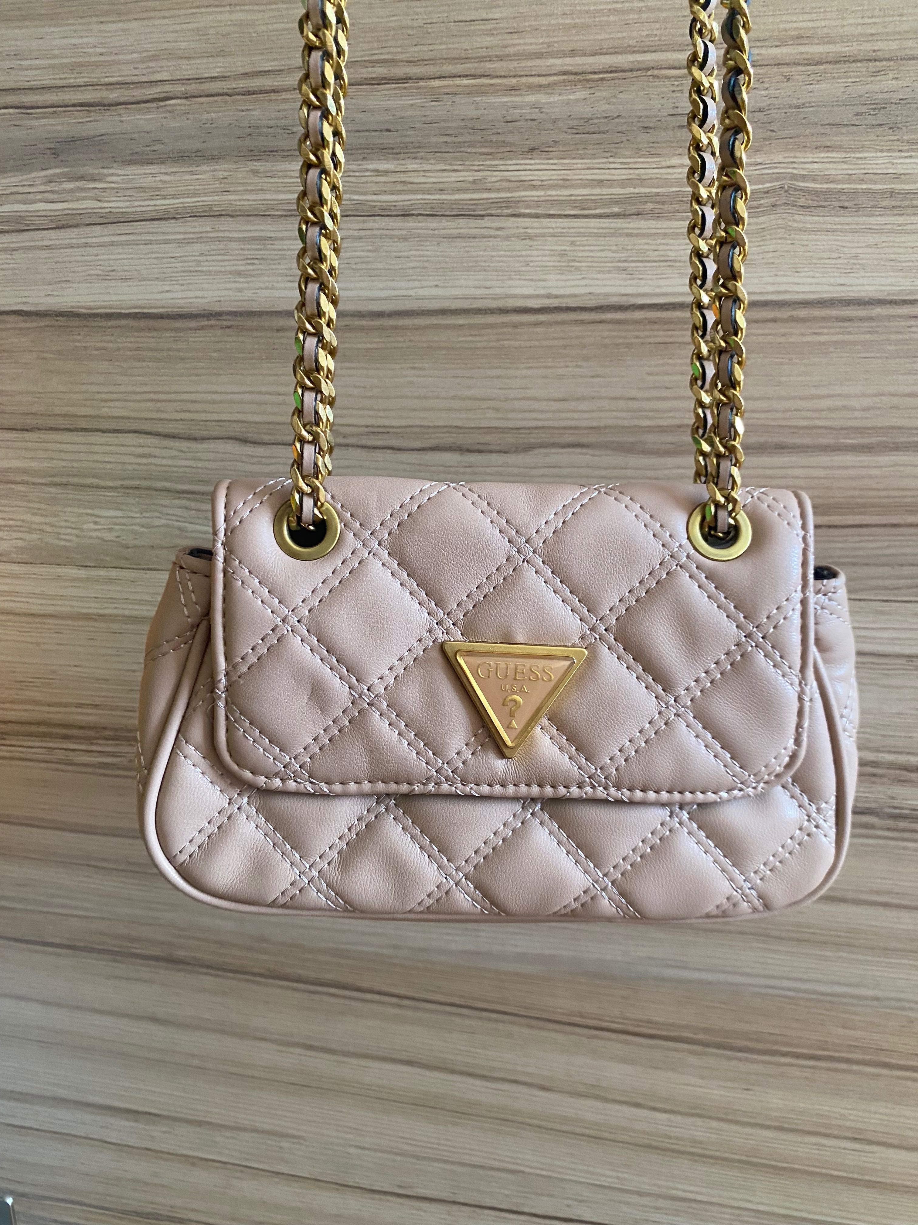 Дамска чанта Guess