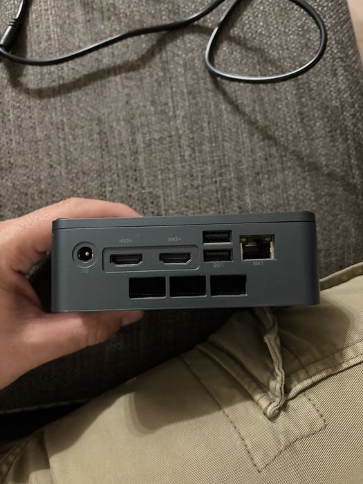 Beelink u57 мини компютър