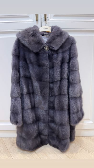 Шикарная норковая шуба необычного цвета