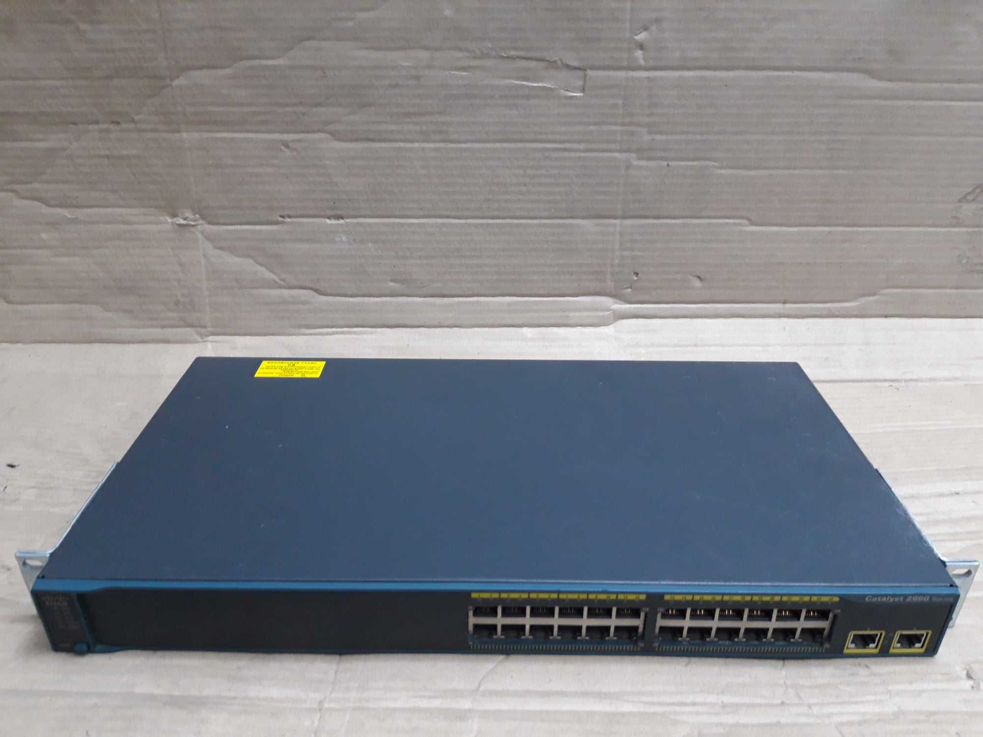 Коммутатор CISCO WS-C2960-24TT-L