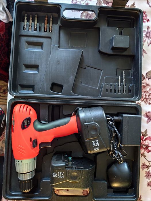 Продам шуруповёрт pit