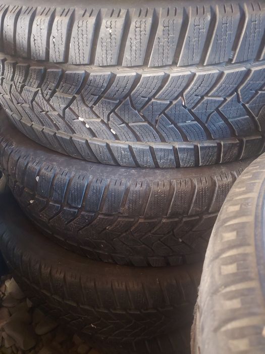 Roți aluminiu pe 15 pentru Smart Fortwo și cauciucuri iarnă 215 60 16