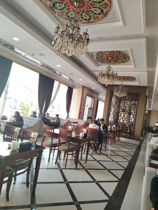 Работающий кафе-ресторан национальной кухни в Ташкенте ищет партнёра-и