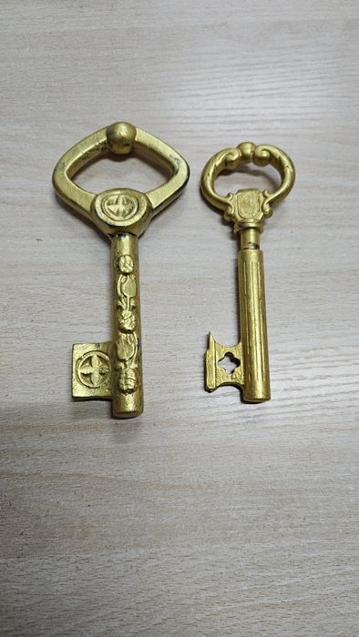 Antikvar shtopr sotiladi xolati ideal