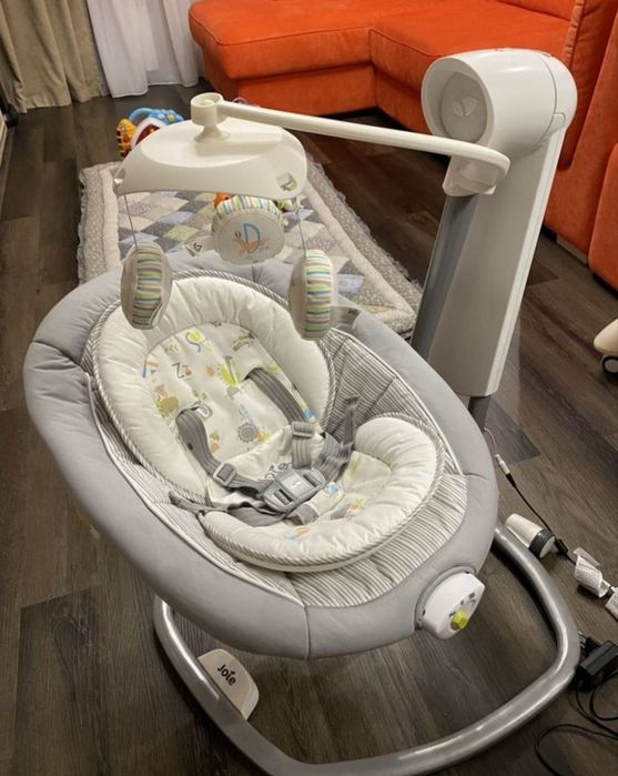 Шезлонг для новорожденных.