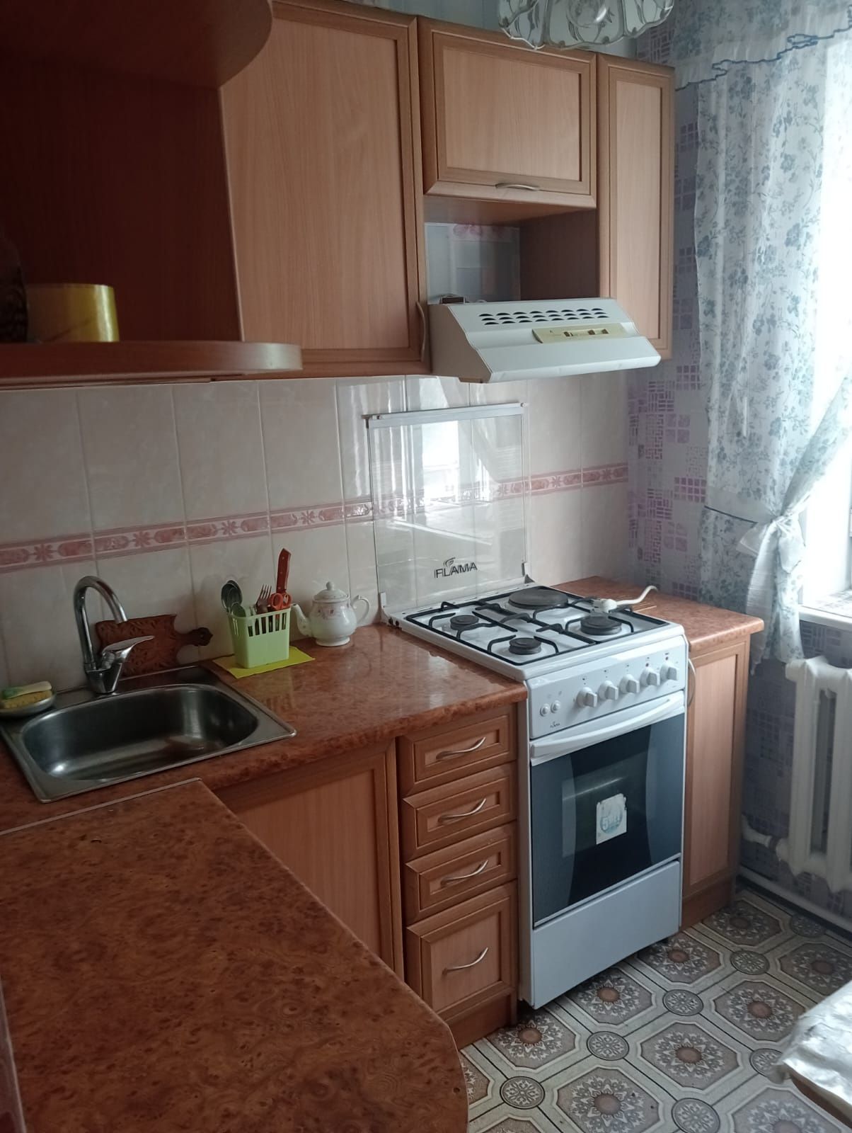 Сдам однокомнатную квартиру по пр Металлургов 26/1.