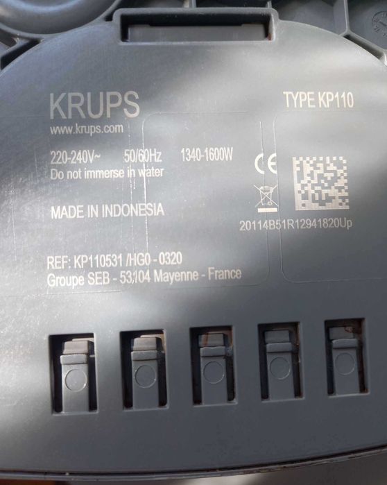 Кафемашина Krups KP1105 Dolce Gusto с лека забележка