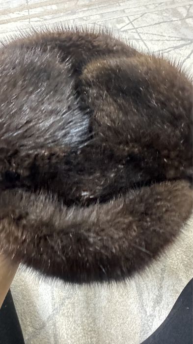 Продам  шапку  бу, в  хорошем  состоянии