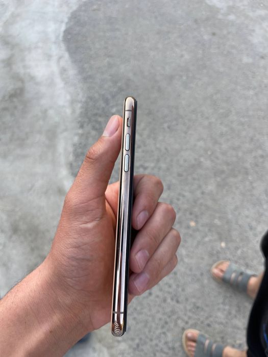 Iphone xs xolati yaxshi ochilmagan tel