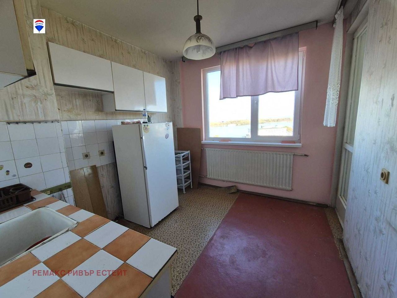 Продава се Двустаен апартамент в Русе, Възраждане - 62 кв.м за 1194 €/кв.м - Снимка #2