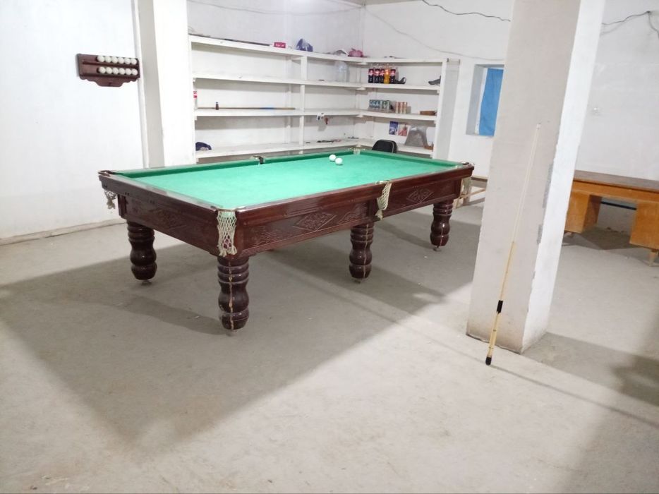 Bilyart stol sotiladi