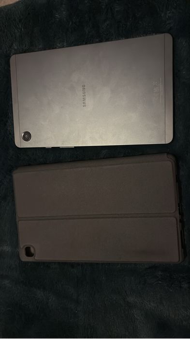 Samsung tab9 cumparata in 21 mai cu cutie