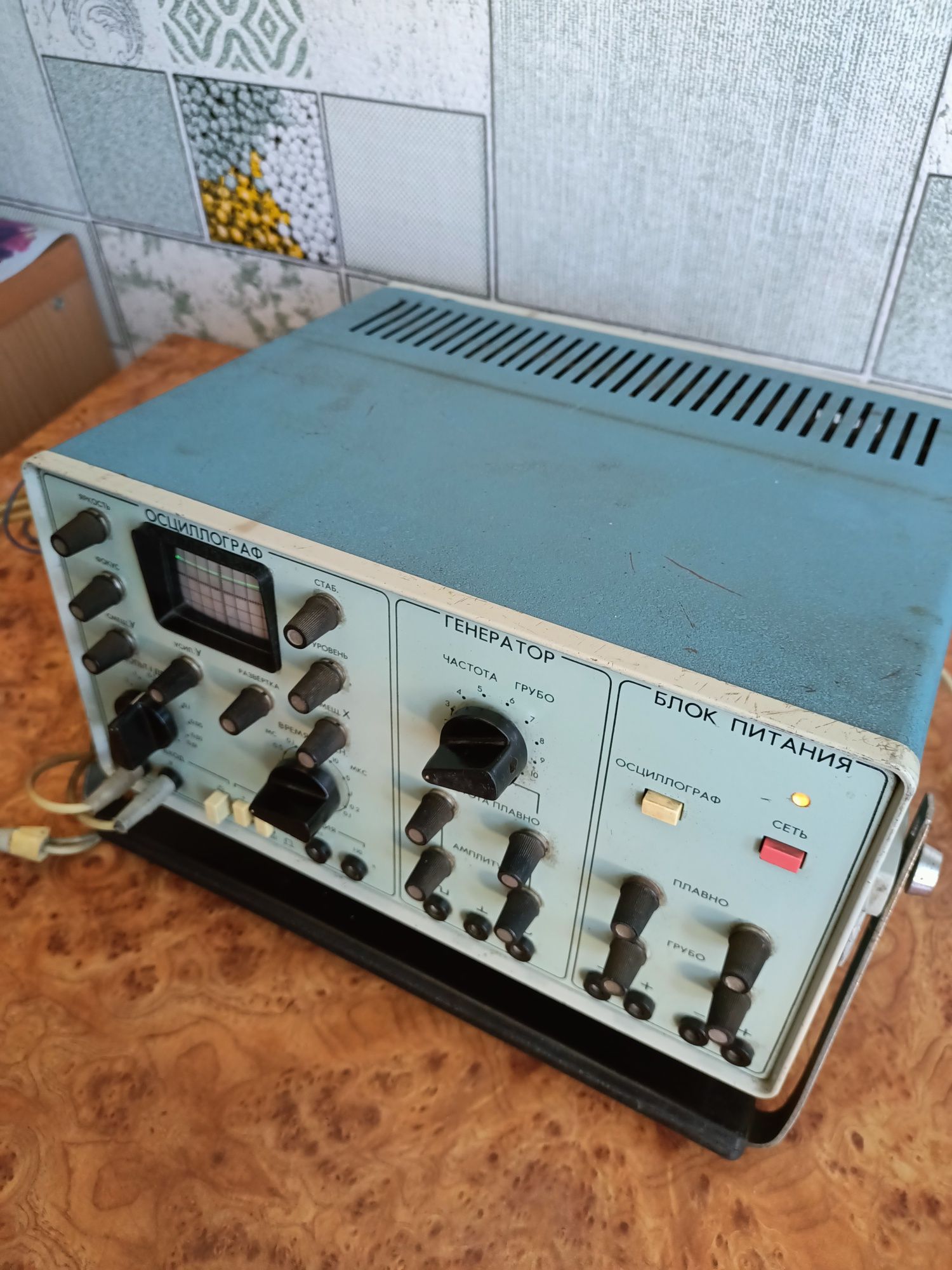 Комбинированный прибор для радиолюбителя СУРА